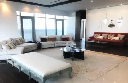 Living Room image for: Penthouse - 4 Bedrooms - 6 Bathrooms for rent in Reef Island - Capital Governorate, Image 1