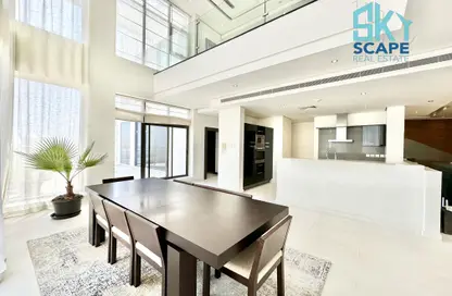 Duplex - 3 Bedrooms - 4 Bathrooms for rent in Sanabis - Manama - Capital Governorate
