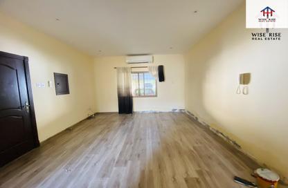 Apartment - 2 Bedrooms - 2 Bathrooms for rent in Zinj - Manama - Capital Governorate