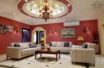 Villa - 4 Bedrooms - 4 Bathrooms for rent in Busaiteen - Muharraq Governorate