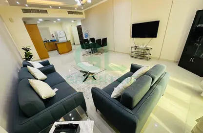 Apartment - 2 Bedrooms - 2 Bathrooms for rent in Al Juffair - Capital Governorate