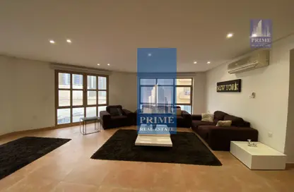 Apartment - 3 Bedrooms - 3 Bathrooms for rent in Al Juffair - Capital Governorate