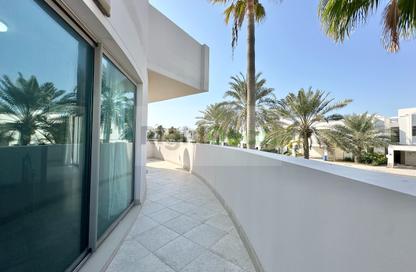 Apartment - 2 Bedrooms - 2 Bathrooms for sale in Tala Island - Amwaj Islands - Muharraq Governorate
