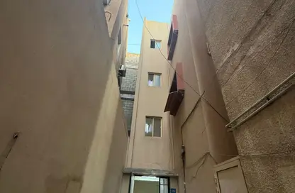 عمارة بالكامل - 8 غرف نوم - 8 حمامات للبيع في القضيبية - المنامة - محافظة العاصمة