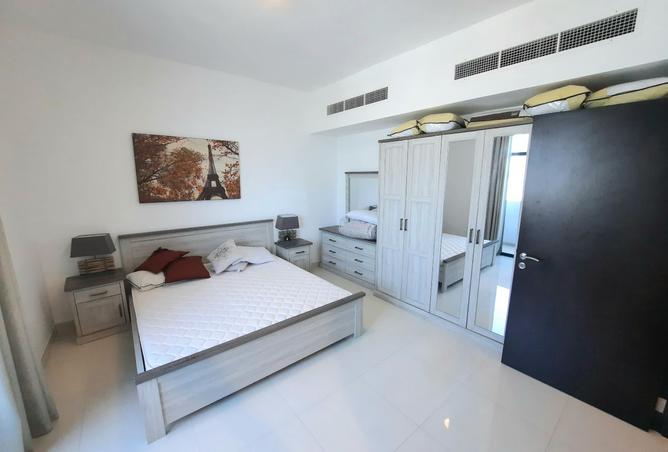 992643 - Property Image 3