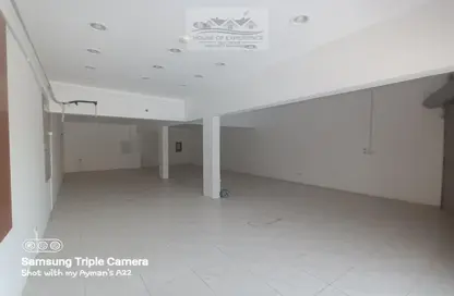 Empty Room image for: Shop - Studio - 1 Bathroom for rent in Hamala - Northern Governorate, Image 1