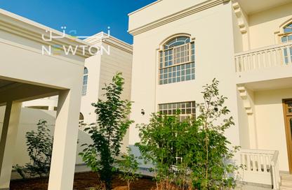 Villa - 6 Bedrooms - 5 Bathrooms for rent in Tubli - Central Governorate