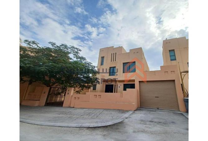 Villa - 3 Bedrooms - 3 Bathrooms for sale in Jeblat Hebshi - Northern Governorate