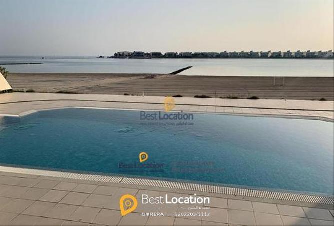 858118 - Property Image 2