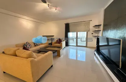 Apartment - 2 Bedrooms - 2 Bathrooms for rent in Al Juffair - Capital Governorate