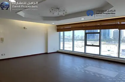 Office Space - Studio - 3 Bathrooms for rent in Seef - Capital Governorate
