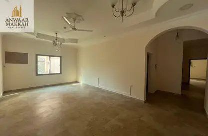 Apartment - 2 Bedrooms - 2 Bathrooms for rent in Al Maqsha - Northern Governorate