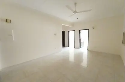 Apartment - 2 Bedrooms - 2 Bathrooms for rent in Jid Ali - Central Governorate