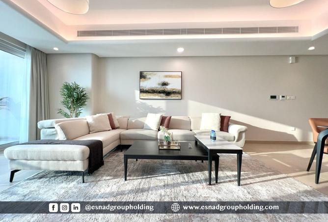 967244 - Property Image 2