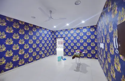 Apartment - 2 Bedrooms - 2 Bathrooms for rent in Busaiteen - Muharraq Governorate