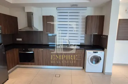 Apartment - 2 Bedrooms - 2 Bathrooms for rent in Sanabis - Manama - Capital Governorate