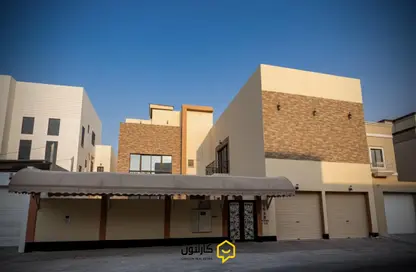 فيلا - 7 غرف نوم - 7 حمامات للبيع في توبلي - المحافظة الوسطى