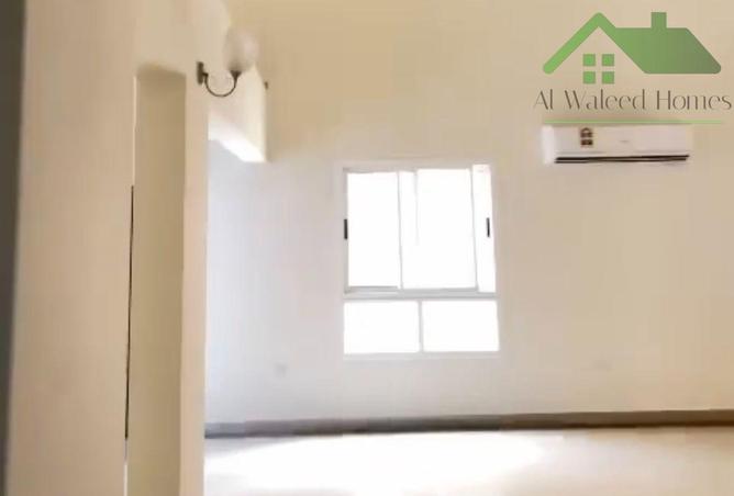 985038 - Property Image 3