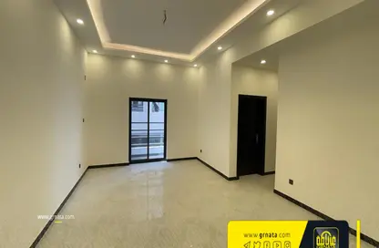 Empty Room image for: Apartment - 3 Bedrooms - 3 Bathrooms for sale in Riffa - Southern Governorate, Image 1