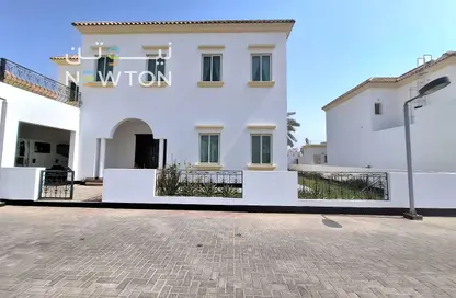 Villa - 4 Bedrooms - 4 Bathrooms for rent in Janabiya - Northern Governorate