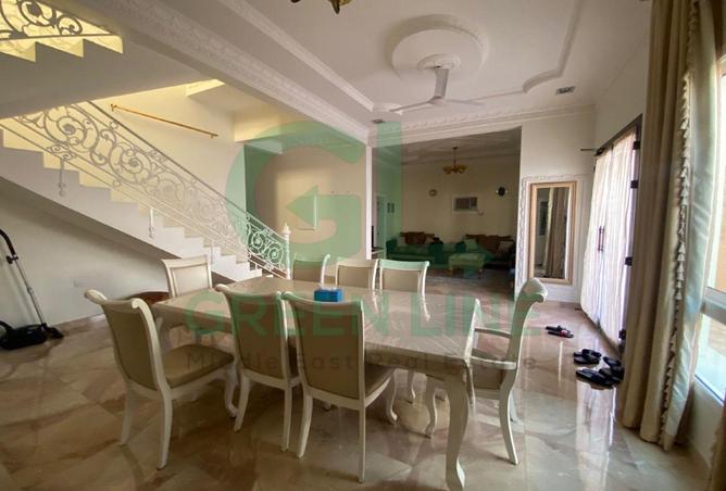 967595 - Property Image 2