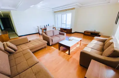 Apartment - 3 Bedrooms - 4 Bathrooms for sale in Abraj Al Lulu - Manama - Capital Governorate Apartment - 3 Bedrooms - 4 Bathrooms for sale in Abraj Al Lulu - Manama - Capital Governorate