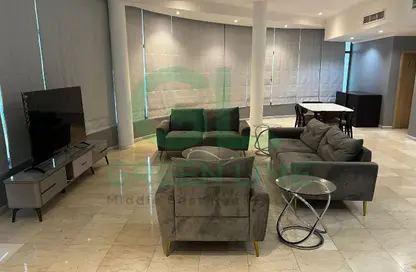 Penthouse - 2 Bedrooms - 3 Bathrooms for rent in Seef - Capital Governorate