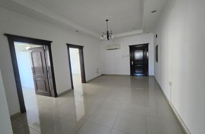 Office Space - Studio - 2 Bathrooms for rent in Mahooz - Manama - Capital Governorate