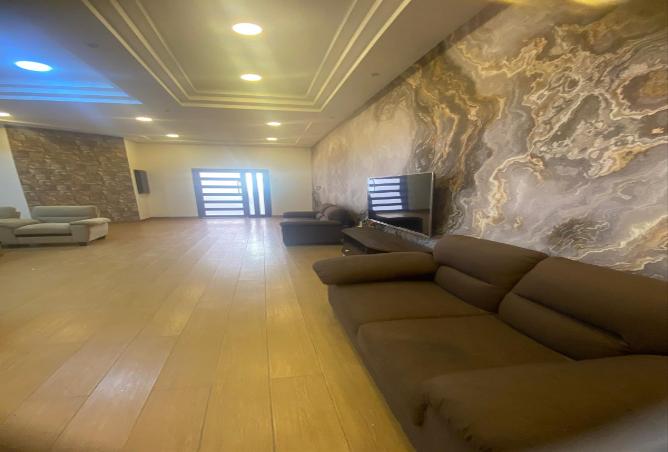 957247 - Property Main Image