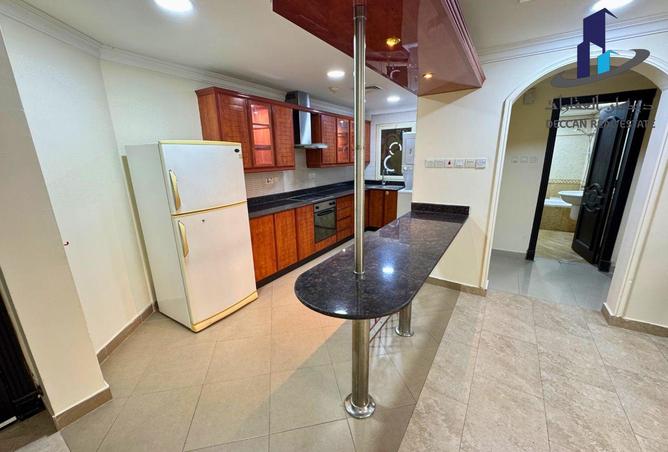 988654 - Property Image 3