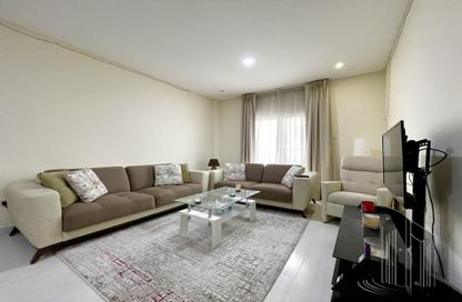 Apartment - 2 Bedrooms - 2 Bathrooms for rent in Busaiteen - Muharraq Governorate