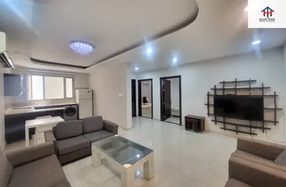 Apartment - 2 Bedrooms - 2 Bathrooms for rent in Karbabad - Manama - Capital Governorate