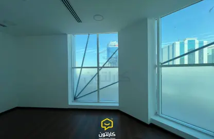 مكتب - استوديو - 2 حمامات للايجار في السيف - محافظة العاصمة