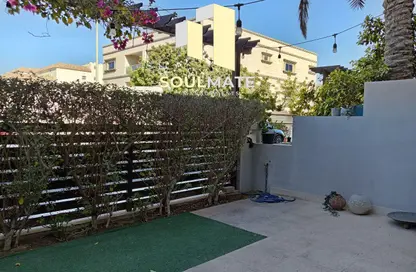 فيلا - 2 غرف نوم - 4 حمامات للايجار في مدينة المرسى - أمواج - المحرق