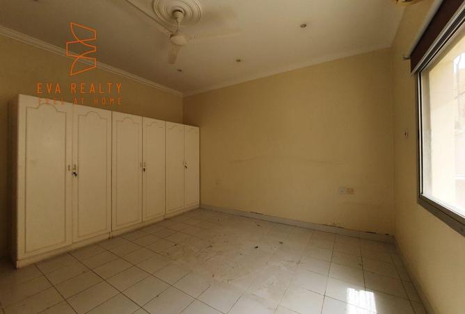 990107 - Property Image 2