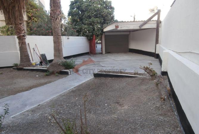 982065 - Property Image 2