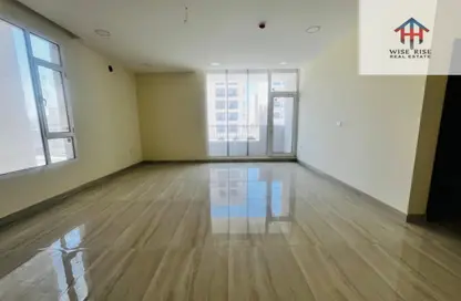 Apartment - 4 Bedrooms - 5 Bathrooms for sale in Hidd - Muharraq Governorate