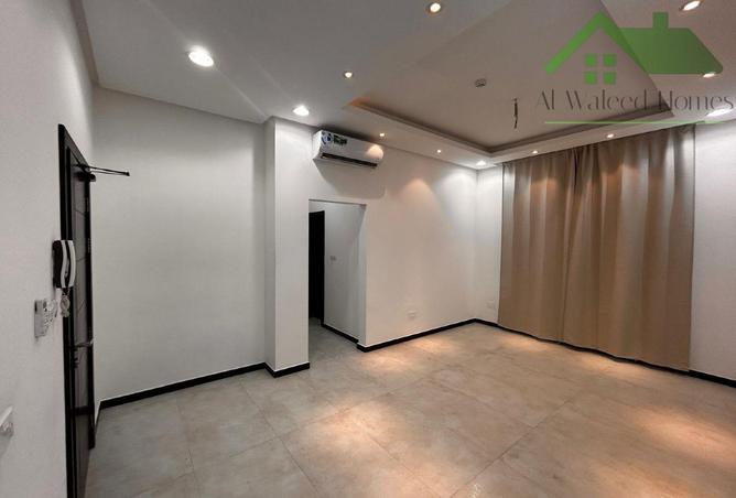 965016 - Property Image 3