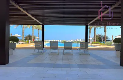 Apartment - 2 Bedrooms - 2 Bathrooms for rent in Marassi Shores Residences - Diyar Al Muharraq - Muharraq Governorate