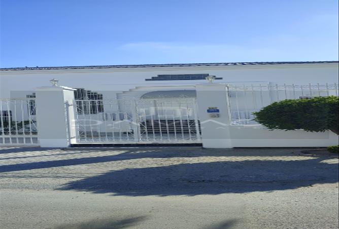 956630 - Property Main Image