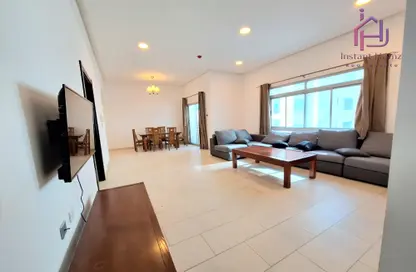 Apartment - 2 Bedrooms - 3 Bathrooms for rent in Janabiya - Northern Governorate