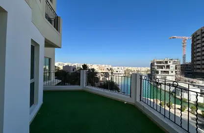 Apartment - 2 Bedrooms - 2 Bathrooms for sale in Amwaj Islands - Muharraq Governorate