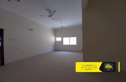 شقة - 3 غرف نوم - 2 حمامات للايجار في عراد - المحرق