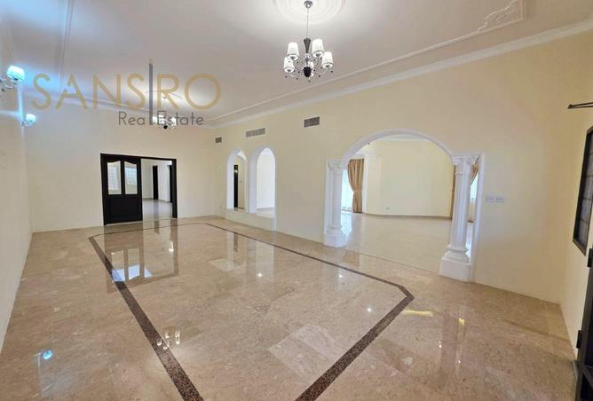 978343 - Property Image 3