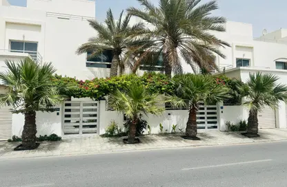 Villa - 3 Bedrooms - 4 Bathrooms for rent in Saar - Northern Governorate