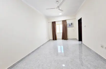 Apartment - 3 Bedrooms - 2 Bathrooms for rent in Hidd - Muharraq Governorate