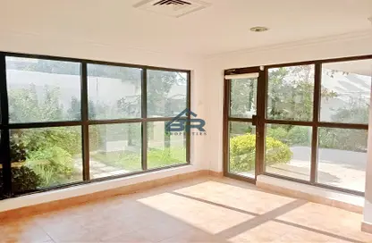 مجمع سكني - 4 غرف نوم - 4 حمامات للايجار في سار - المحافظة الشمالية