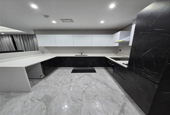 967009 - Property Image 3