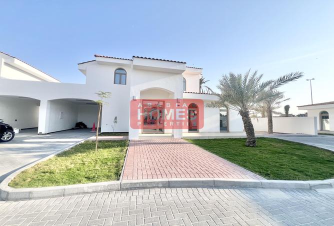 978137 - Property Image 2