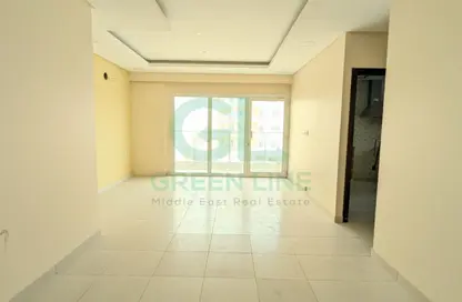 Apartment - 2 Bedrooms - 3 Bathrooms for rent in Hidd - Muharraq Governorate